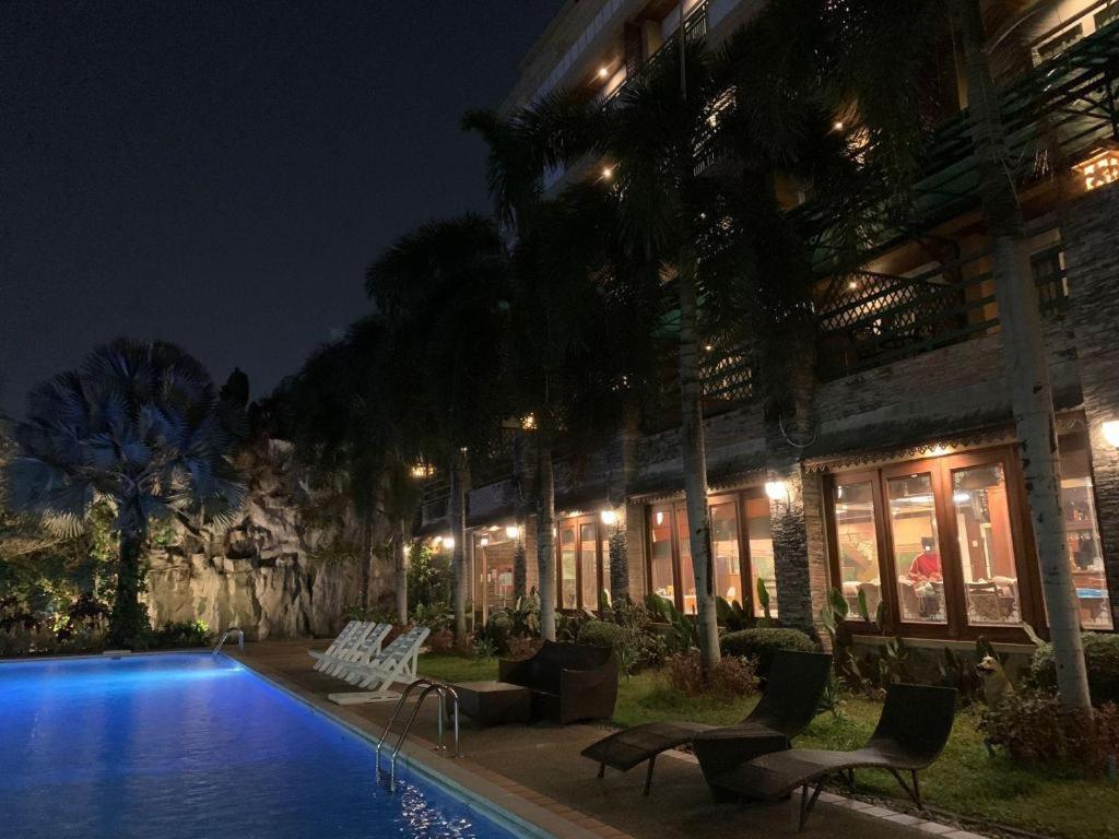 Leuxay Hotel Vientiane Exterior foto